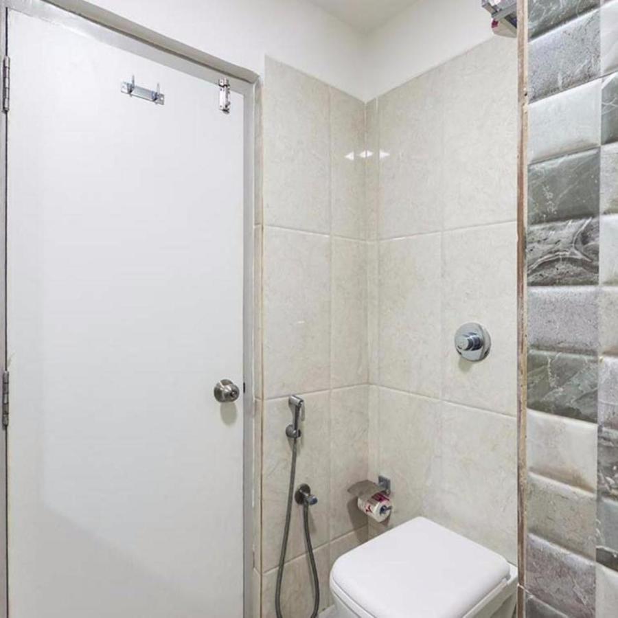 La Riviera Suites Хидерабад Екстериор снимка