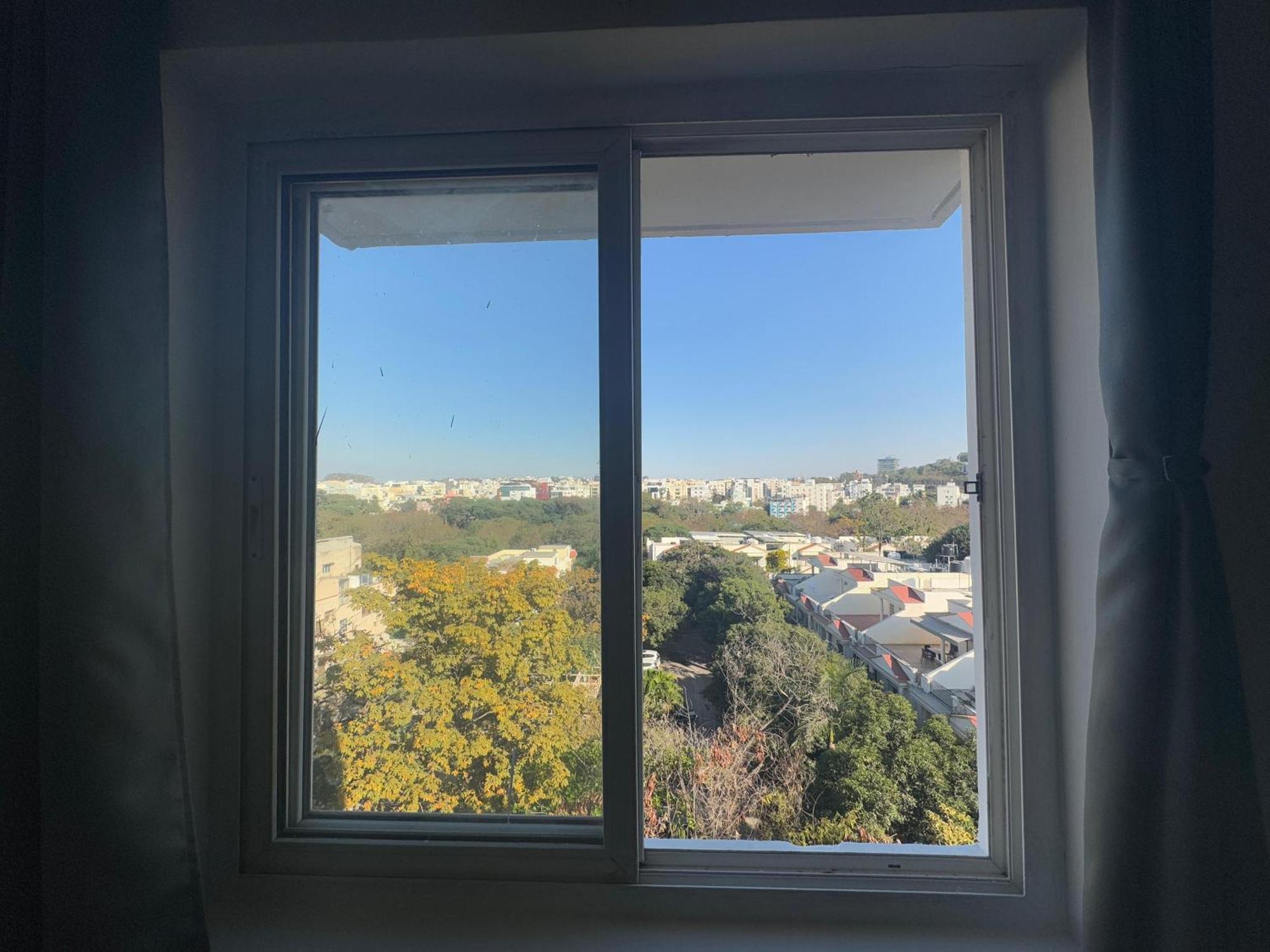 La Riviera Suites Хидерабад Екстериор снимка