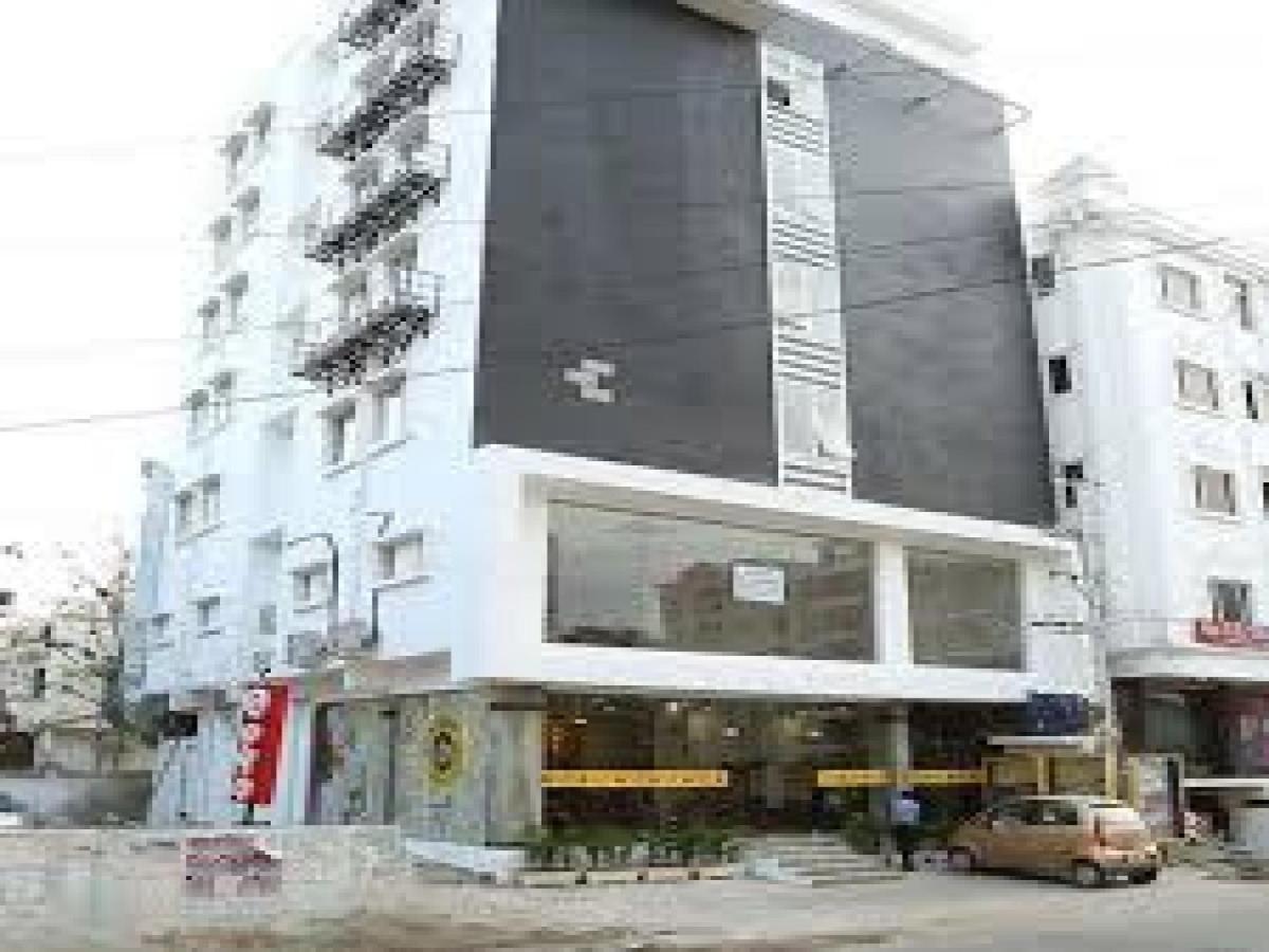 La Riviera Suites Хидерабад Екстериор снимка